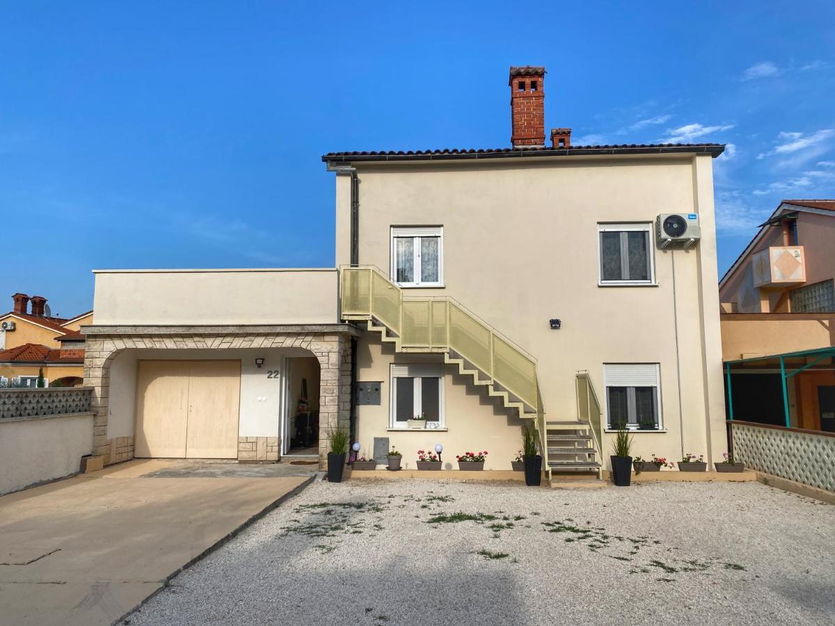 Apartments Jozephine Pula Exterior photo