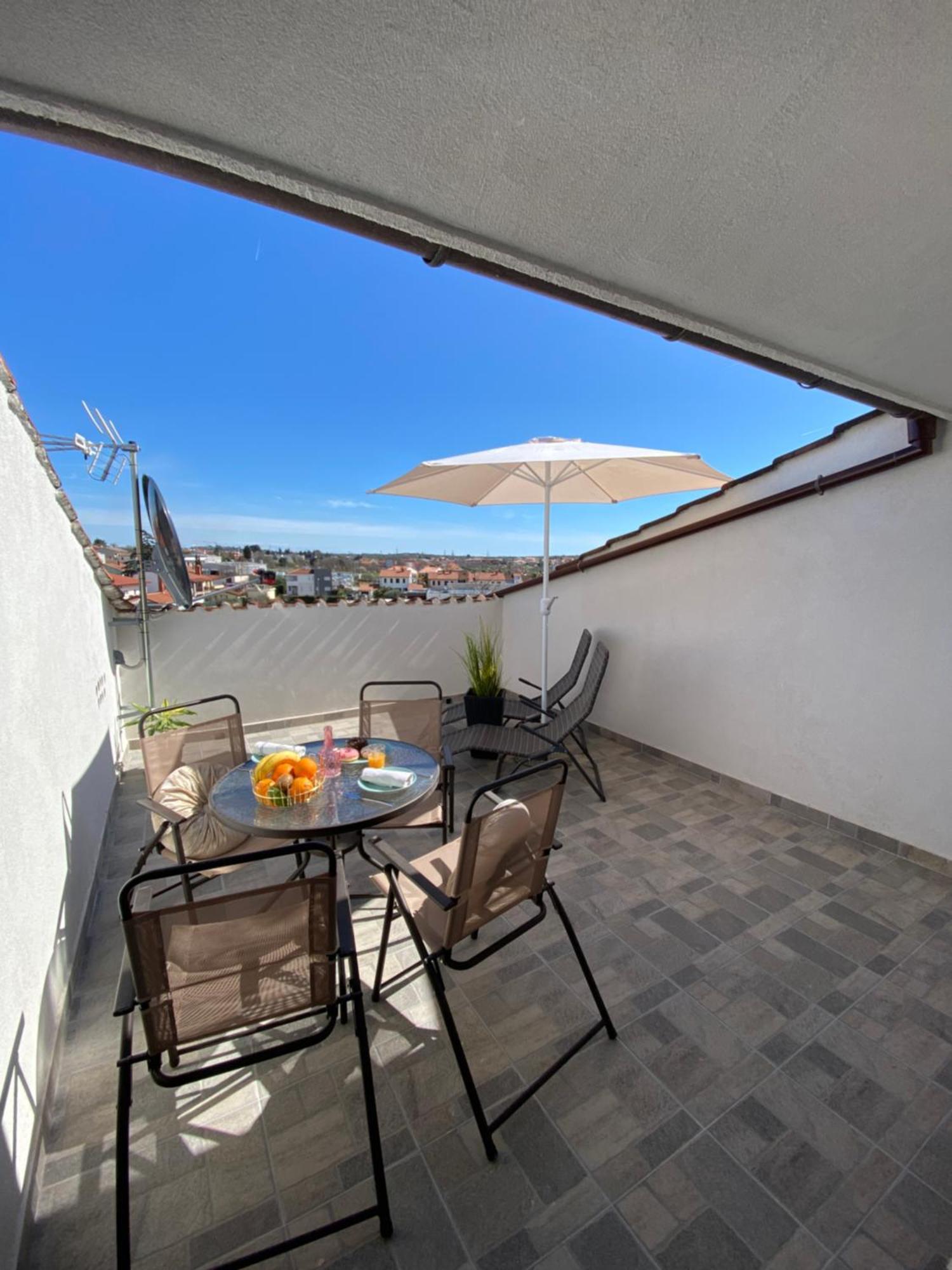 Apartments Jozephine Pula Exterior photo